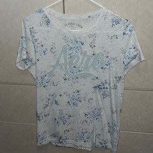 Aero t shirt with floral designs XL but fits more like a large